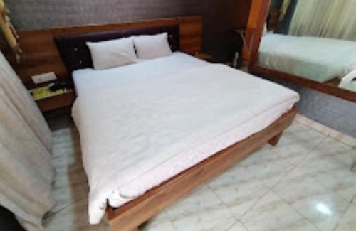 Manori Hotel | Hotel White Sand , Mumbai