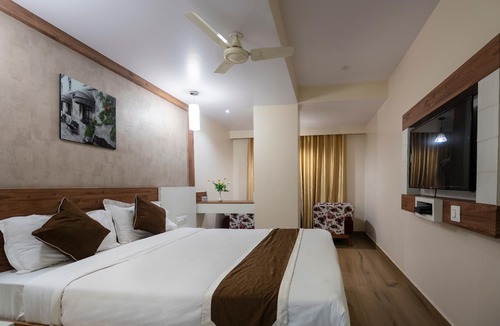 Bilekahalli Hotel | Hotel Monarch International