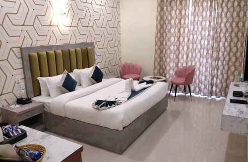 Moradabad Hotel | Corbett View Banquets and Resorts