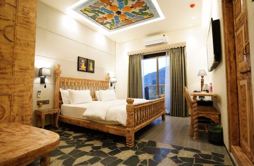 Lonavala Hotel | The Kinara Village