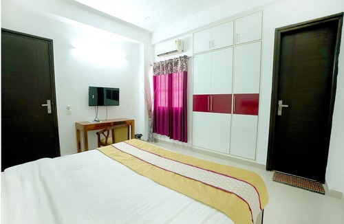 Noida Hotel | Gupta Residency Near Ajnara Heritage