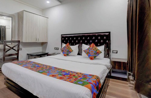 Calangute Hotel | FabHotel The Sky - Nr. Calangute Beach