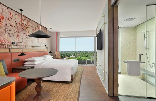 Maradu Hotel | The Artiste, Kochi, a Tribute Portfolio Hotel by Marriott