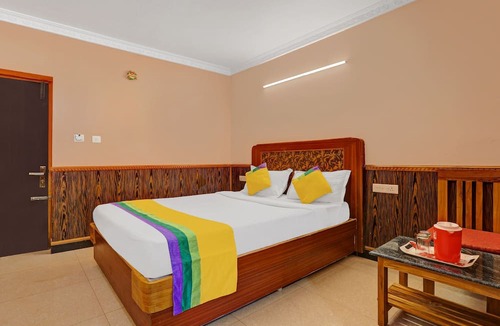 Thalayathimund Hotel | Itsy Hotels Rain Forest, 1 km from Rose Garden