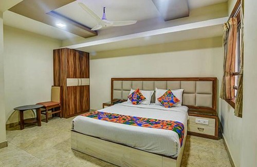 Central Chennai Hotel | FabHotel Chennai Palace