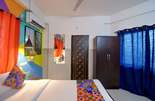 Block E Hotel | Fabhotel Luxury Stay