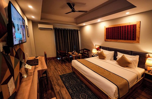 Sidhpur Hotel | Hotel Square One By D'Polo Dharamshala ID 92552899