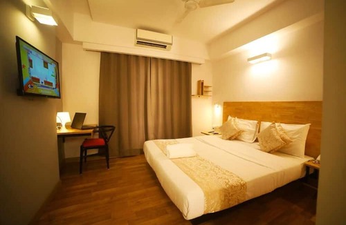 Jubilee Hills Hotel | The Urban Stays Hotel