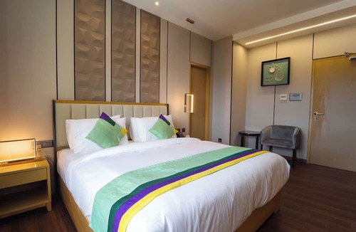 Katpadi Hotel | Treebo Kingsbury Fiesta Vellore