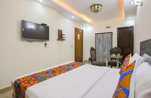 East of Kailash Hotel | Fabexpress Jpm Harshdeep