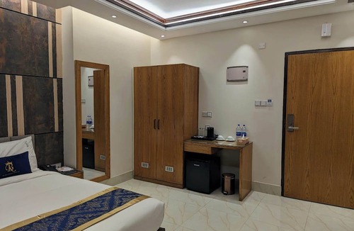 Dhaka Hotel | Hotel Royal Bengal
