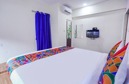 Chennai Hotel | FabHotel Aishwarya Inn