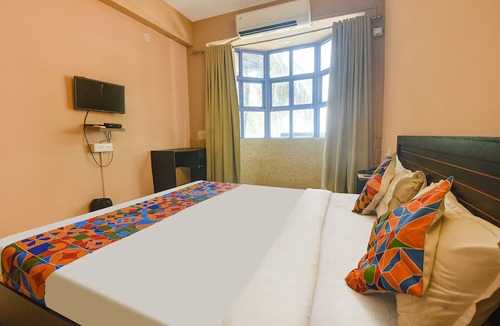 Nerul Hotel | FabEscape Aqualura Verem With Swimming Pool