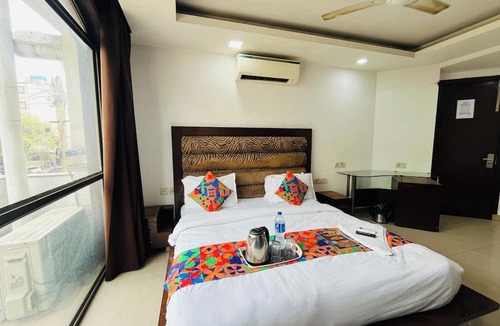 New Delhi Hotel | Roomshala 087 Green High