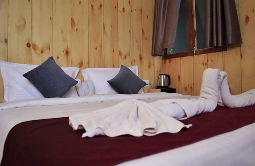 Baraula Hotel | Beyond Stay Ananhyam Resort Sattal