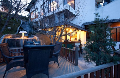 Kanatal Hotel | The Terraces
