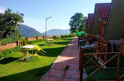 Kandaghat Hotel | Banjara Mountain Retreat Chail Hills