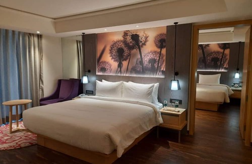 Greater Noida Hotel | THE GAURS SAROVAR PREMIERE