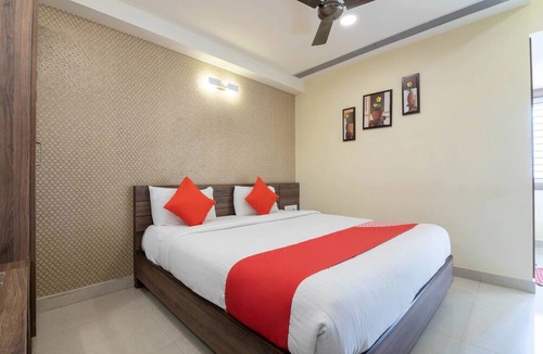 Mughal Sarai Hotel | Hotel Station View Mughalsarai by ShriGo Hotels