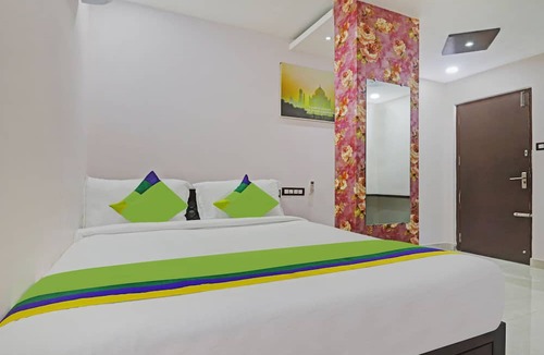 Manikonda House | Itsy Hotels J A Royal Suites Manikonda
