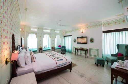 Shavri Colony Hotel | Hotel Amar Kothi