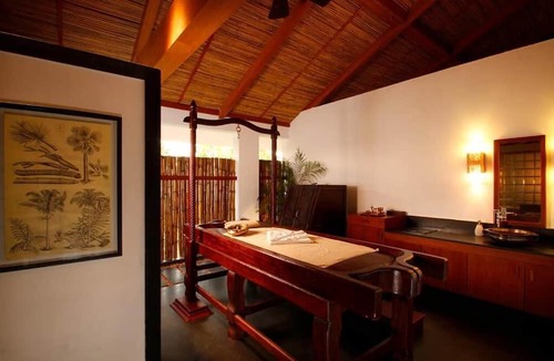 Vayalar Resort | Plumeria Lake Resort & Spa