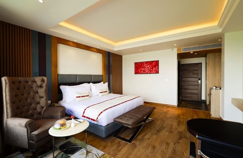 Baldeyan Hotel | juSTa Cliffend Resort & Spa Mashobra Shimla