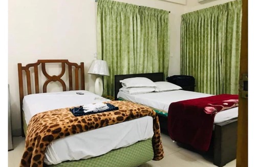 Dhanmondi House | Ambrosia Guest House