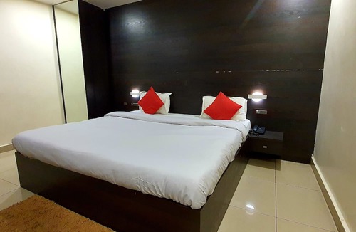 Warangal Hotel | Venkateshwara Mitra Residency