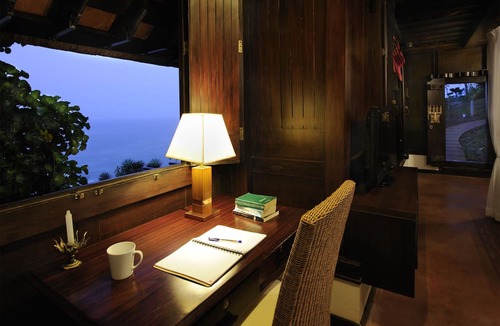 Neyyattinkara Resort | Niraamaya Surya Samudra