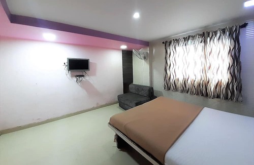 Mumbai Hotel | Hexa Relax Stay