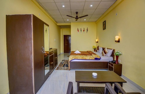 Lansdowne Hotel | Hotel Himalayan View