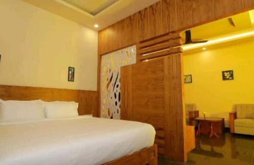 Thalassery Hotel | White Gate Luxury Hotel