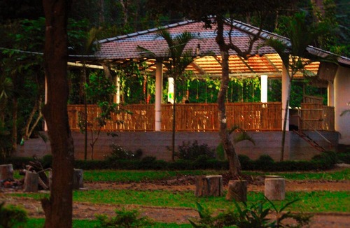 Kakabe Hotel | Muccole Stay