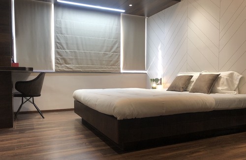 Mahim Apartment | Luxurious Sea View Apartment near Mahim Church, Raheja Hospital, 1BKC.