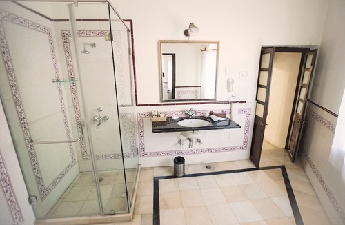 Sindhi Camp Hotel | Alsisar Haveli - A Heritage Hotel