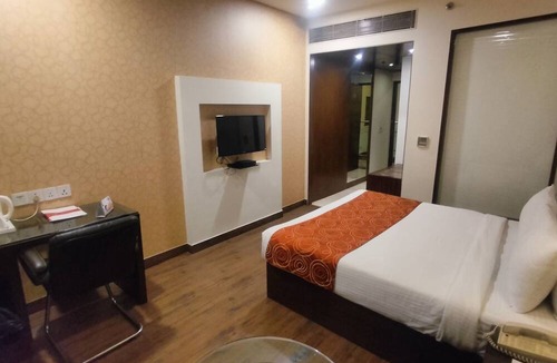 Old Gurgaon Hotel | DS Clarks Inn Gurgaon