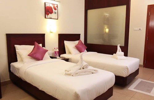 Moolakadai Hotel | Clouds Valley Leisure Hotel