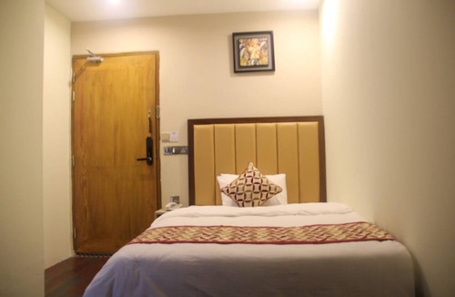 Dhaka Hotel | Royal Inn Dhaka