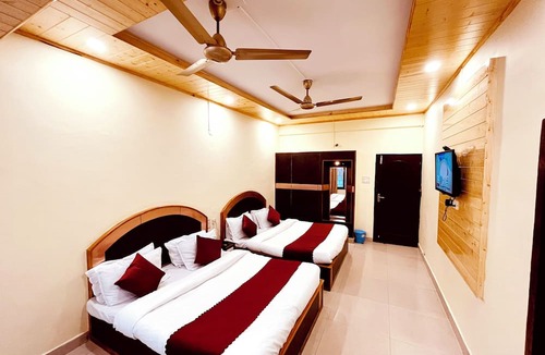 Bajaura Hotel | Hotel Amit
