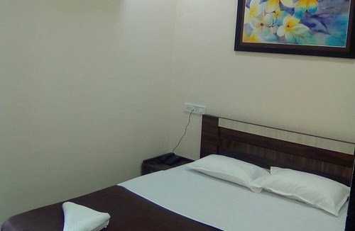 Kankavali Hotel | Neelisha River Front Inn