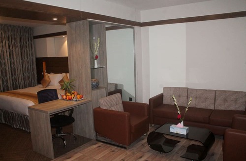 Pirozali Hotel | Hotel X