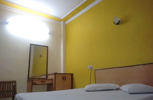 Paharganj House | Hotel Prince Palace The Green