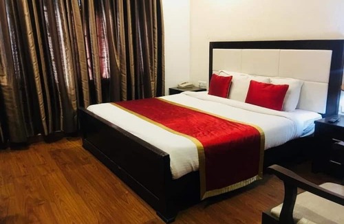 Knollswood Hotel | Ashiana Clarks Inn, Shimla