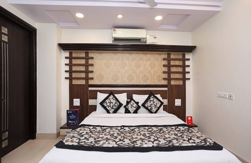 Patel Nagar Hotel | OYO 463 Hotel Metro View Inn