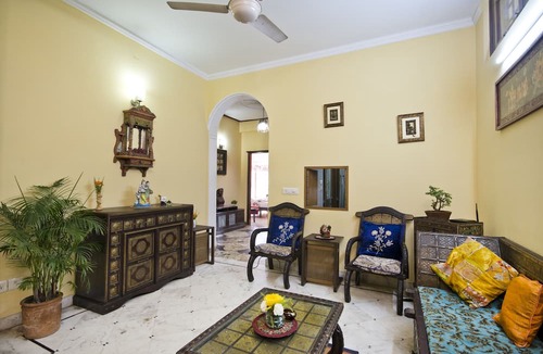 Hauz Khas Bed & Breakfast | Prakash Kutir B&B