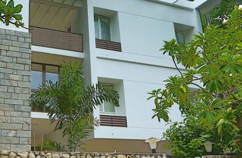 Teynampet Hotel | Avenue 11 Boutique Residences