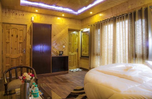 Chail Hotel | Mountain View Resort