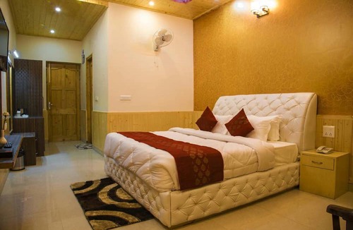 Chail Hotel | Mountain View Resort