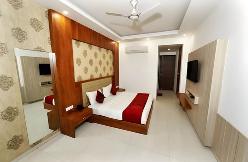 Mahipalpur Hotel | Hotel Almati Inn
